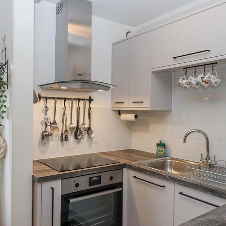 Апартаменти 3 Dolphin Court Бриксгем Екстер'єр фото
